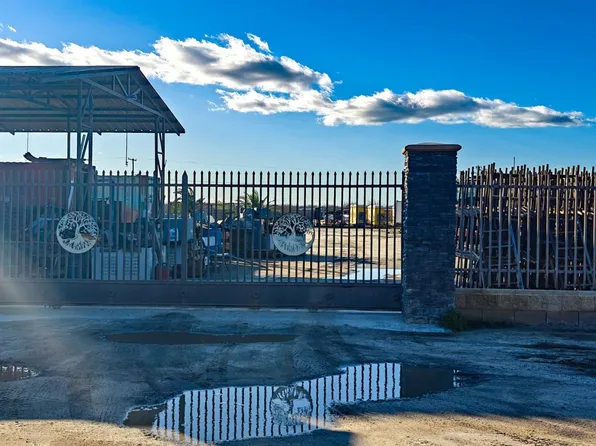 11675 Avenue 24, Delano, CA 93215