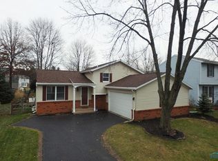 2113 Bromford Rd, Maumee, OH 43537