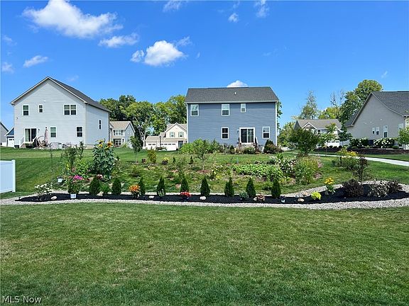 5th image of 2029 S Woodland Dr