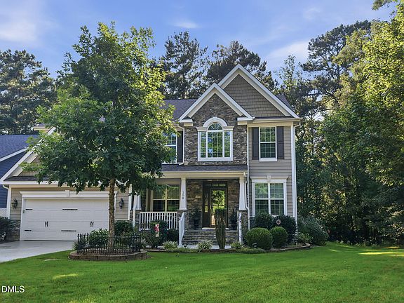 3rd image of 108 Kayleen Ct