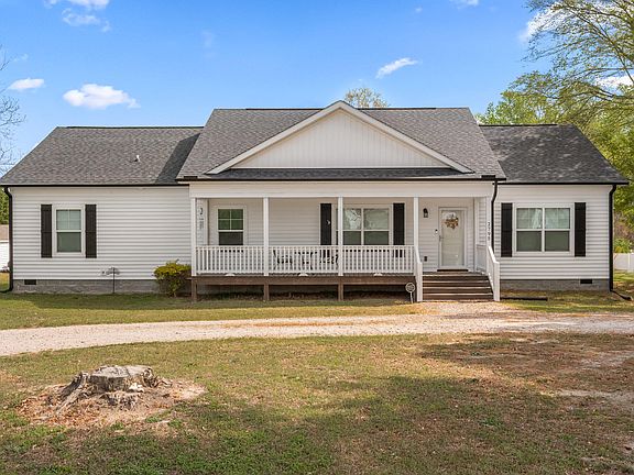 2nd image of 2795 Johnny Baker Rd