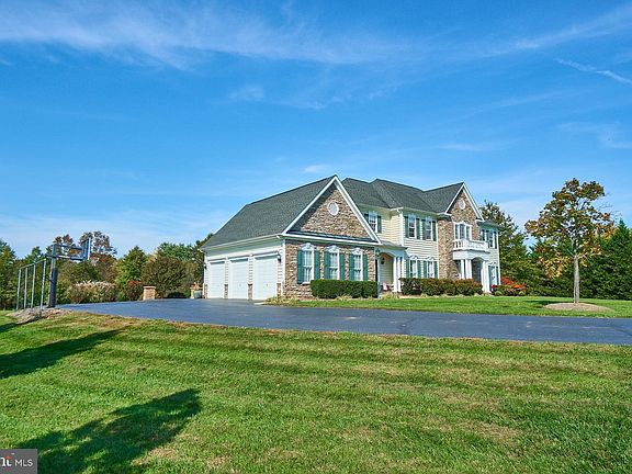 2nd image of 12028 Hooker Ln