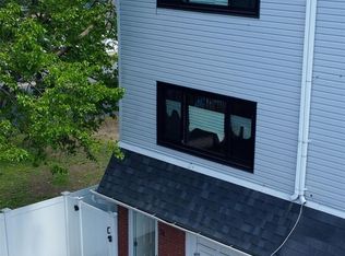 31 Charles Pl, Staten Island, NY 10303