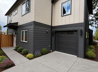 10043 38th Ave NE, Seattle, WA 98125