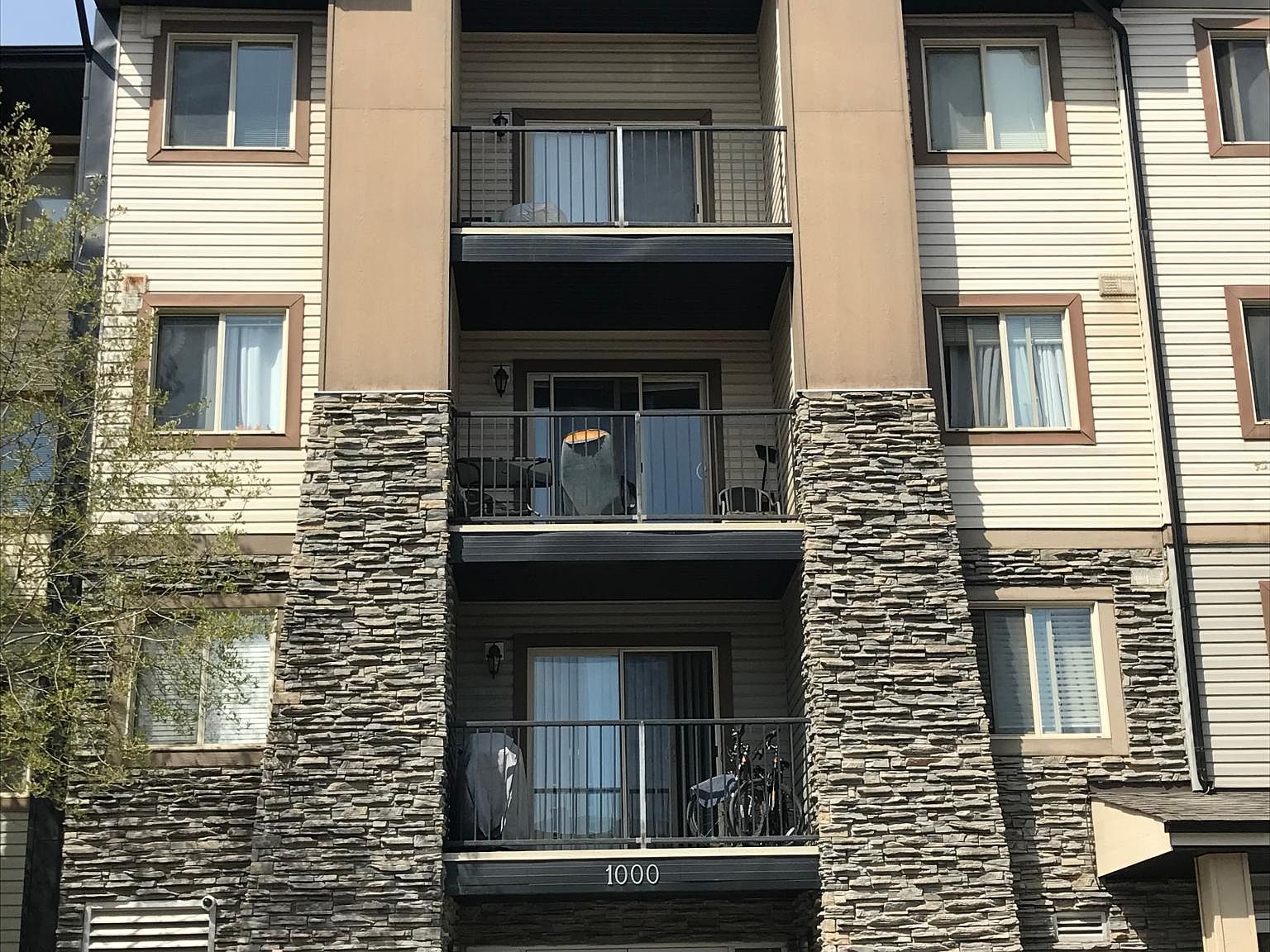 8 Bridlecrest Dr SW, Calgary, AB T2Y 0H7 | Zillow