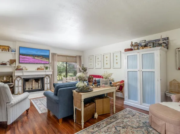 1106 Heather Ln, Pacific Grove, CA 93950
