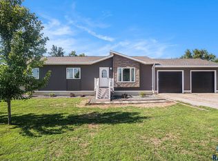 308 Dows St, Garretson, SD 57030