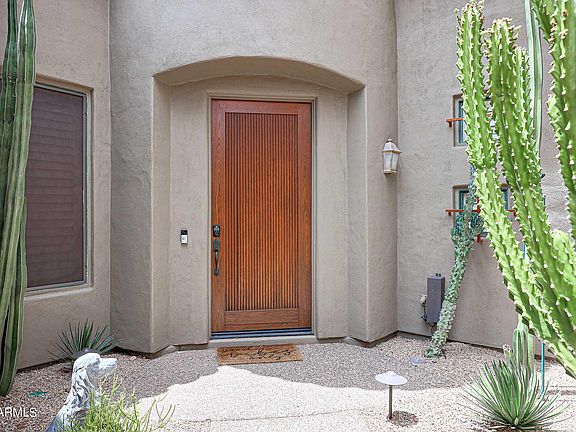 5th image of 19550 N GRAYHAWK Drive N #1111