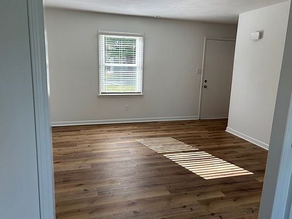 3rd image of 3911 Oakland Blvd NW #3911