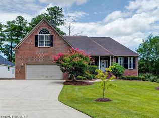 1112 Harbour Pointe Dr, New Bern, NC 28560