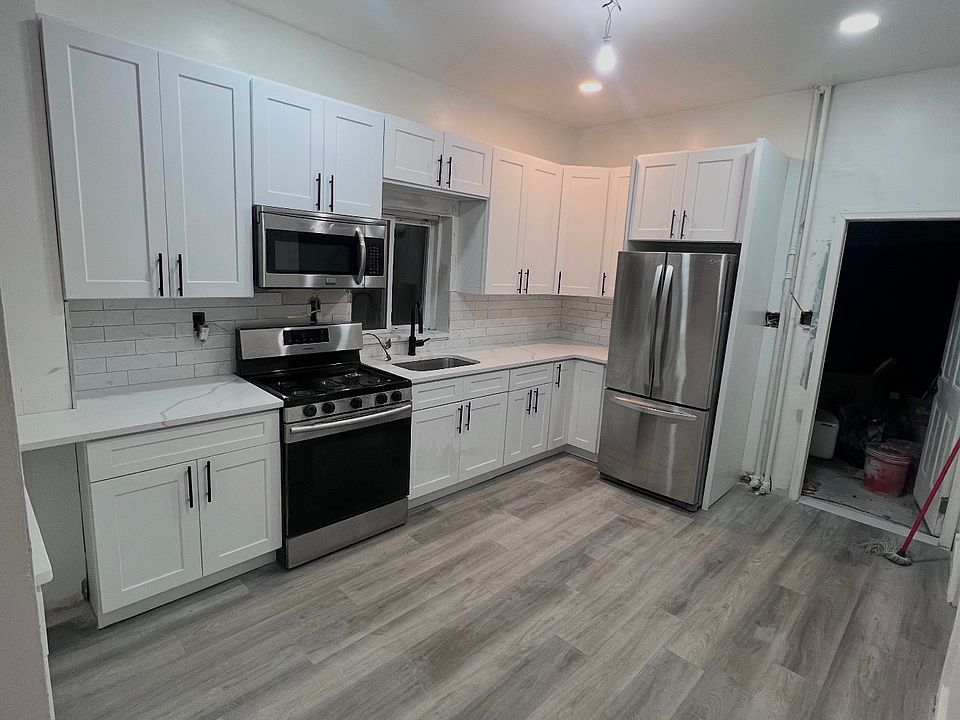 1st image of 13 Stevens Ave