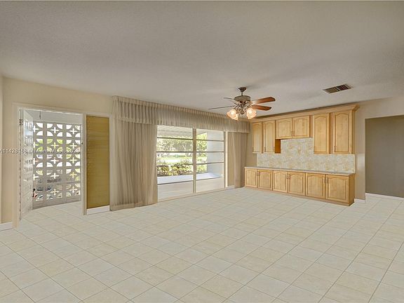 4th image of 5815 NW 70th Ave