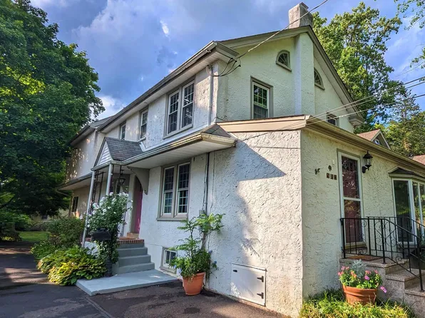 513 Maple Ave, Doylestown, PA 18901