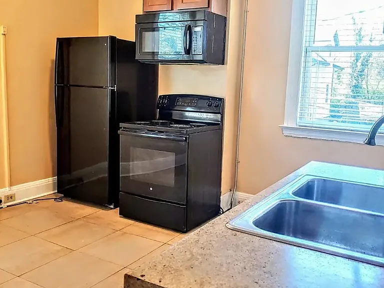 1903 Clarion Ave #2 — Photo 12