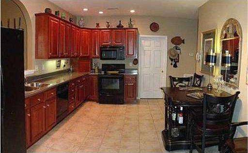 4th image of 6225 Amber Brook Dr