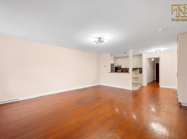 4812 Bedford Avenue image 12 of 17