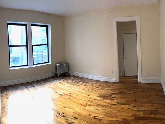 4th image of 2011 Newkirk Ave APT A4