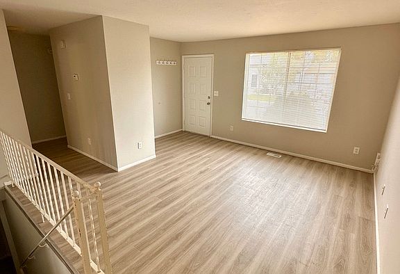2nd image of 1537 W Ponderosa Ln