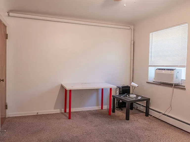 412 Volkert Pl — Photo 7
