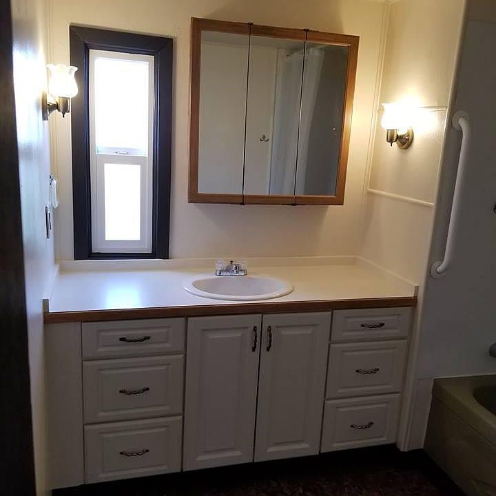 1st image of 144 Jack St