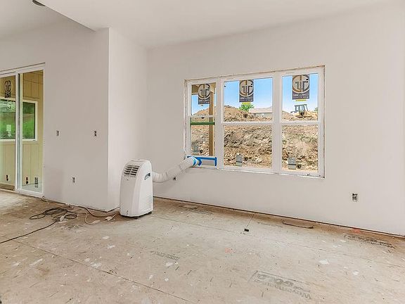 3rd image of 803 Kellogg St