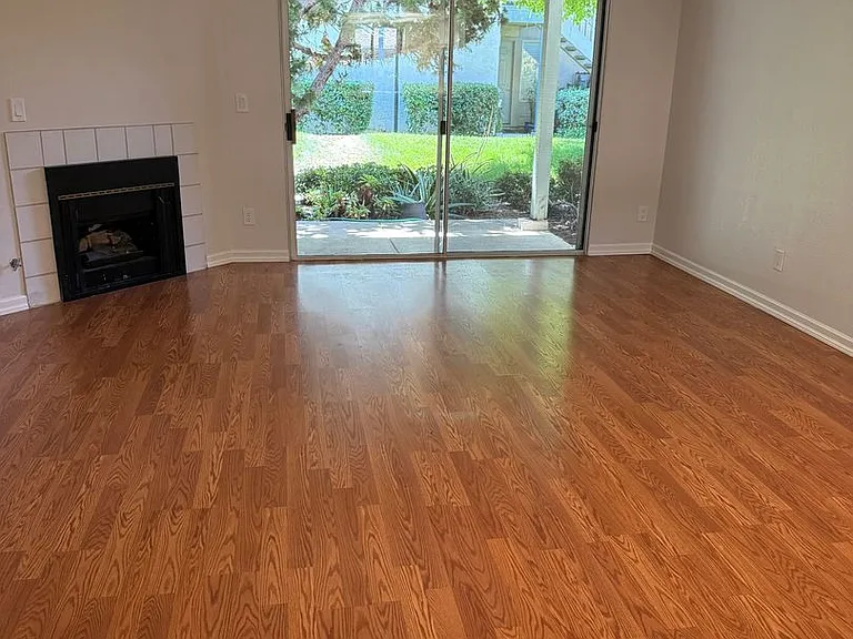 1078 Summerplace Dr — Photo 3
