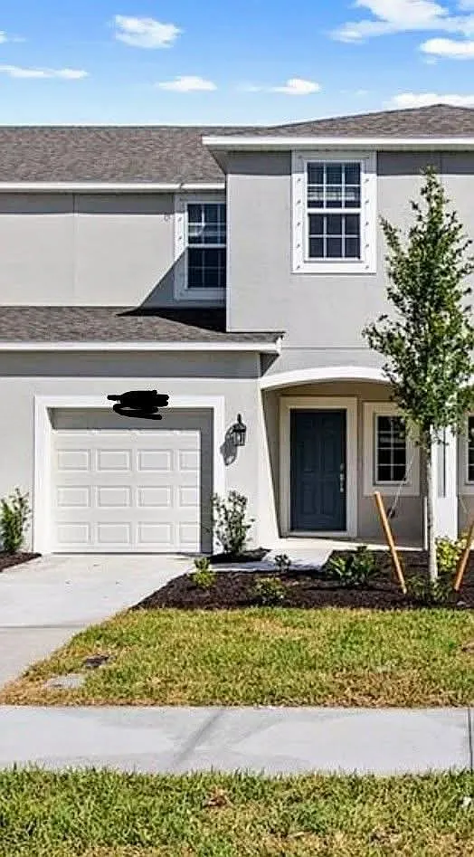 3 bed, 2.5 bath, 1593 sqft, $3,052 — Photo 1