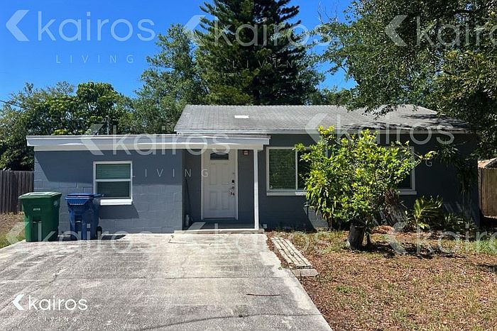 1st image of 3027 W Van Buren Dr