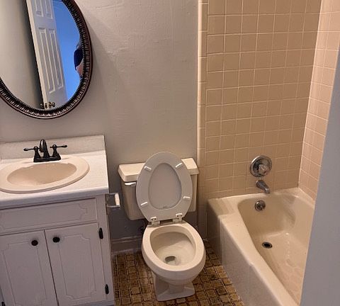 2nd image of 1985 Briarcliff Rd APT A2