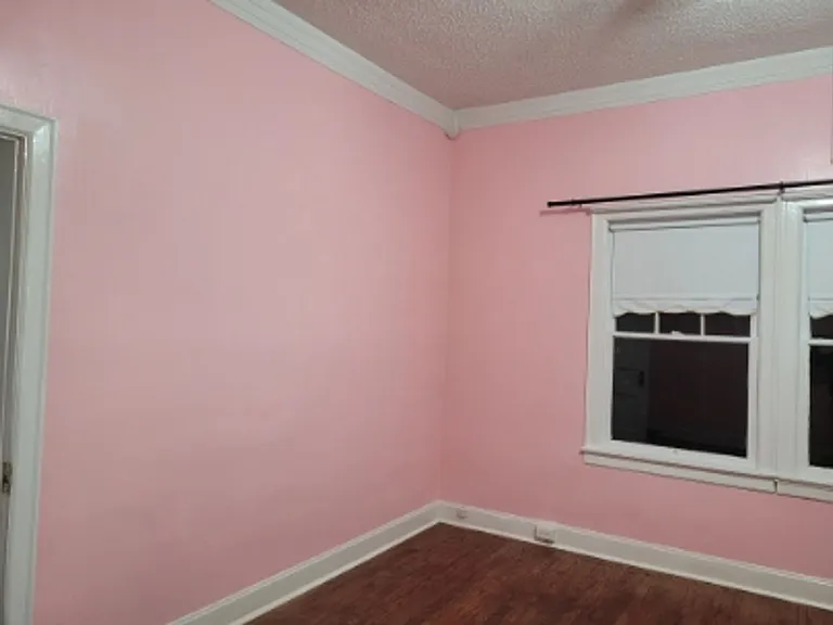 1121 Elm St — Photo 24