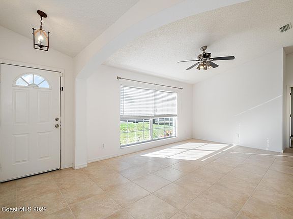 4th image of 819 Gera Ave NW