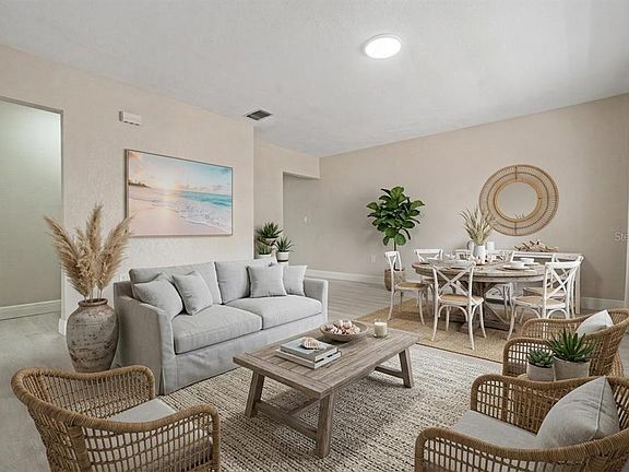 4th image of 14040 Miramar Ave