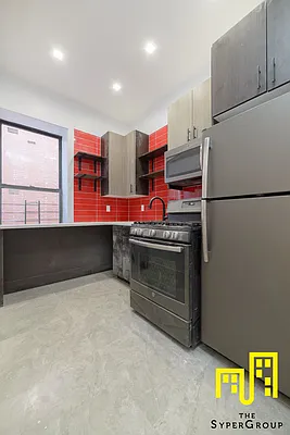 Rented by The Syper Group | media 37