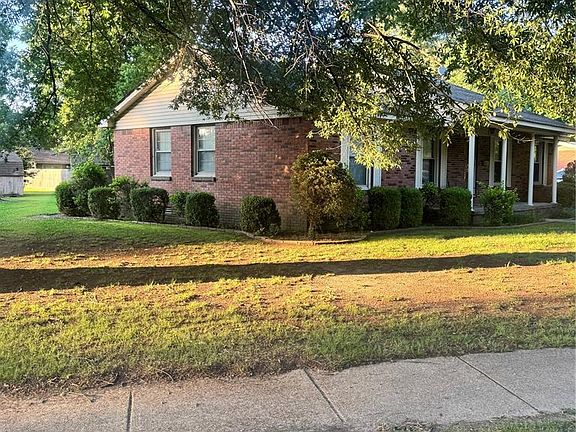 5th image of 195 Saint Thomas Ln