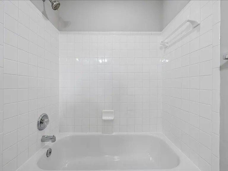 1004 Collindale Ave — Photo 35