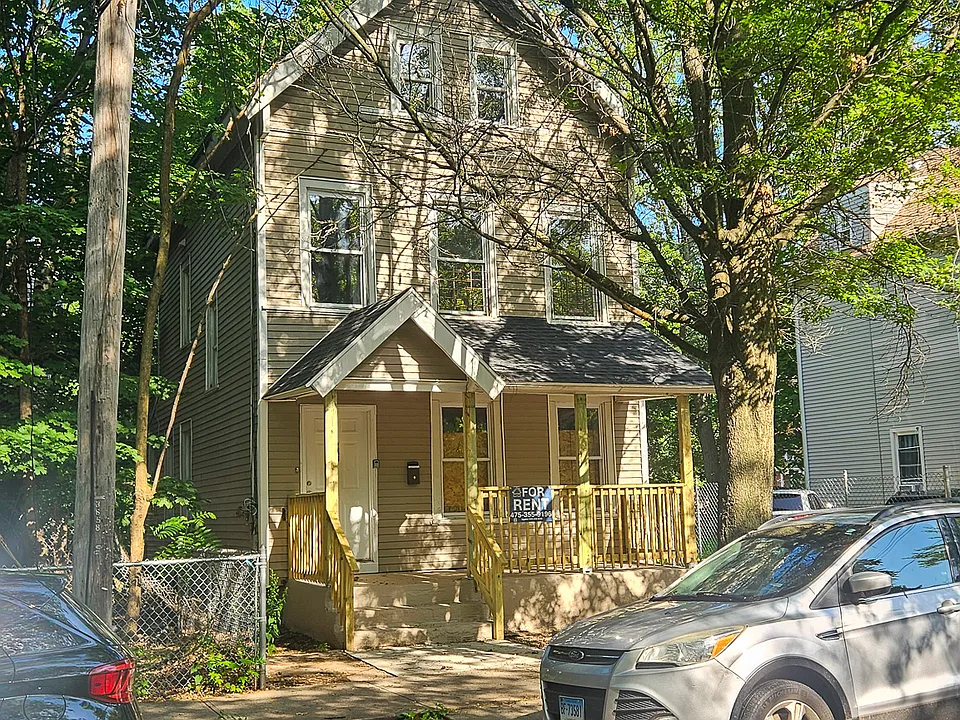 238-01 Newhall St