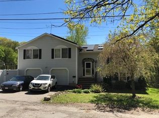 3 Maple Ter, Melrose, MA 02176