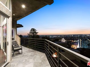 8406 Hollywood Blvd, Los Angeles, CA 90069