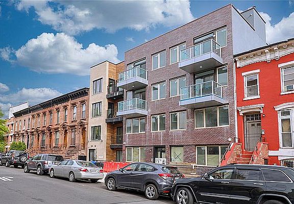 2nd image of 159 Lexington Ave #3L