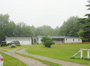 836 Two Mile Rd, Blanchard, MI 49310