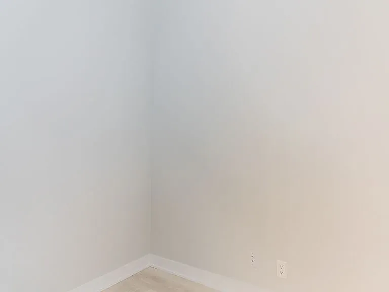 2221 Yonge St #611 — Photo 10