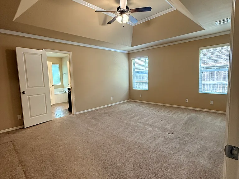 13422 S 19th Ct — Photo 10