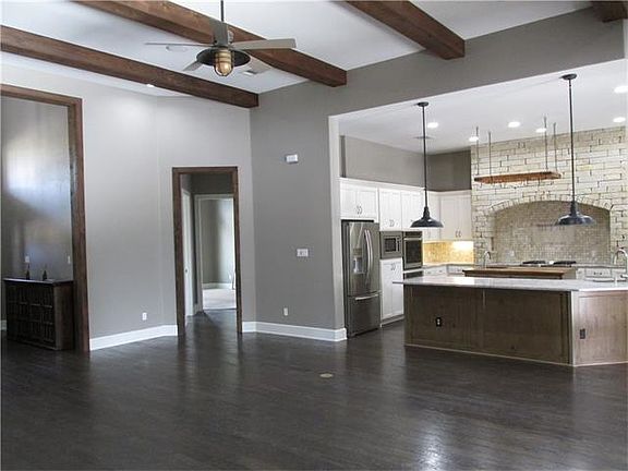 4th image of 1209 Shinnecock Hills Dr