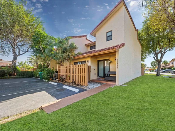 13488 SW 12th Ln, Miami, FL 33184