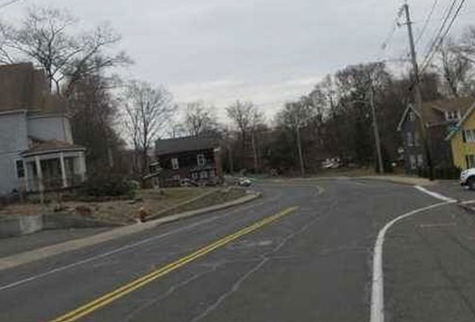 Exterior Neighborhood (street photo)