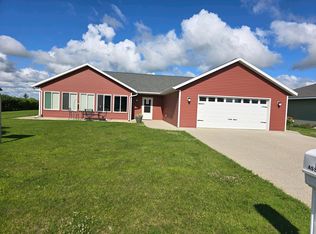 826 7th Ave SW, Perham, MN 56573