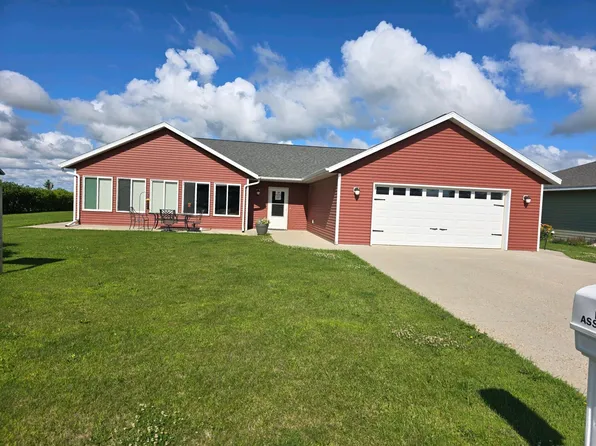 826 7th Ave SW, Perham, MN 56573