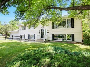 629 134th St E, Burnsville, MN 55337