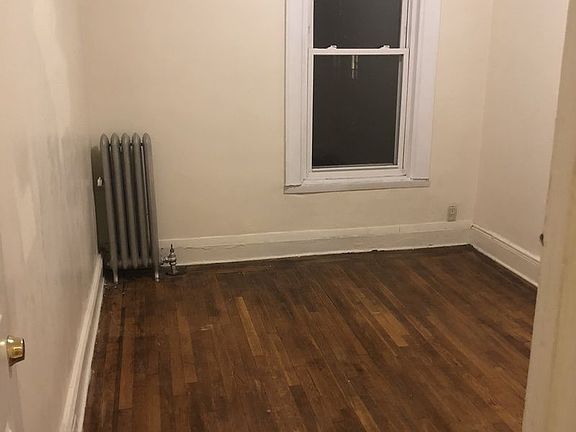 4th image of 4712 41st St APT 2R