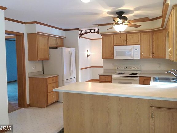 Kitchen with Spacious Breakfast Bar